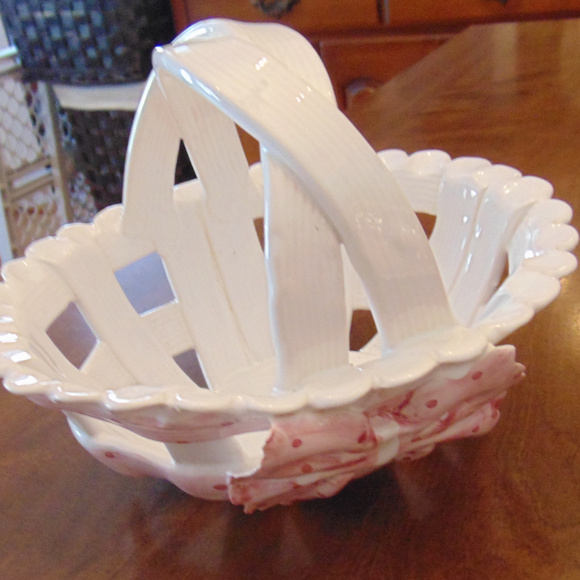 RC&CL Decorative Ceramic Basket - Picture 3 of 6